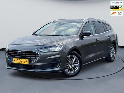 Grijs Gebruikt 2022 Ford Focus Titanium Stationwagen | € 13.444 (Eerlijke prijs)