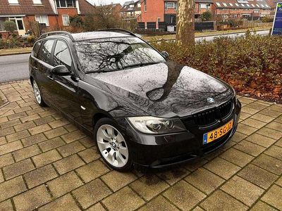 Zwart Gebruikt 2006 BMW 325 Stationwagen | € 5.800 (Super prijs)