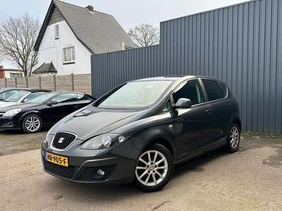 Grijs Gebruikt 2010 Seat Altea Sport MPV | € 4.295 (Eerlijke prijs)