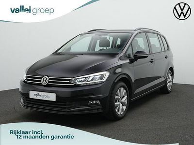 Zwart Occasion 2018 VW Touran Comfortline MPV | € 24.600 (Iets duurder)