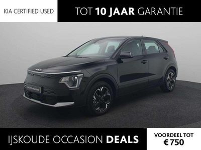 Zwart, metallic lak Occasion 2024 Kia e-Niro Light SUV | € 29.440 (Goede deal)