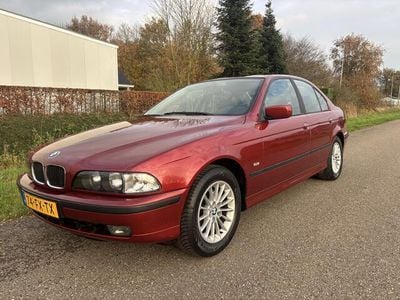 BMW 523