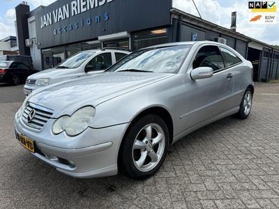 Mercedes C180