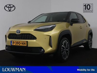 Occasion Toyota Yaris Executive 116 PK (85 kW) 2022 Geel metallic Hatchback