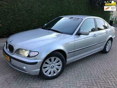 tweedehands BMW 318 3-SERIE i Special Edition LEER/NAVI/ZWARTHEMEL/PSENSOR/RIJDTGOED/