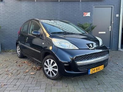 Zwart Gebruikt 2010 Peugeot 107 Hatchback | € 2.695 (Eerlijke prijs)