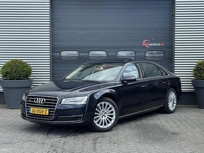 Blauw, metallic lak Gebruikt 2016 Audi A8L Comfort Sedan | € 22.490