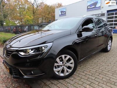 Zwart (metallic) Gebruikt 2019 Renault Mégane GrandTour LIMITED Stationwagen | € 12.450 (Iets duurder)