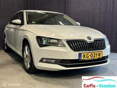 Wit Gebruikt 2016 Skoda Superb Business Line Hatchback | € 8.950