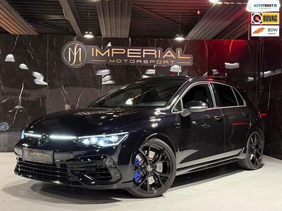 Zwart Occasion 2024 VW Golf VIII R Hatchback | € 53.990 (Eerlijke prijs)