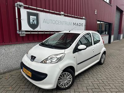 Wit Gebruikt 2007 Peugeot 107 Hatchback | € 1.450 (Eerlijke prijs)