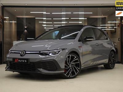 Grijs Occasion 2022 VW Golf VIII Style Hatchback | € 36.950 (Eerlijke prijs)