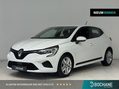 Wit Gebruikt 2021 Renault Clio V Zen Hatchback | € 13.640 (Goede deal)
