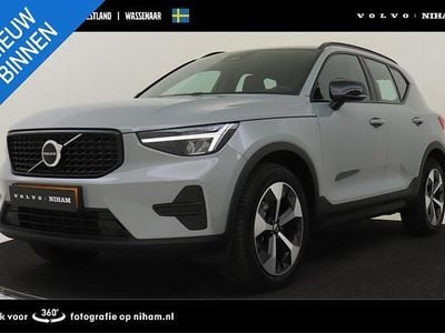 Grijs Occasion 2025 Volvo XC40 Plus SUV | € 42.145 (Eerlijke prijs)