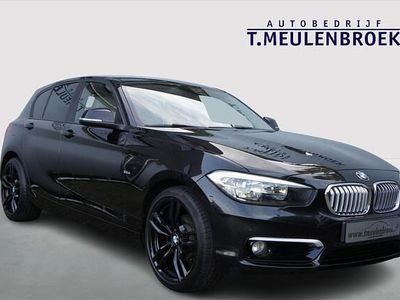 Zwart Gebruikt 2015 BMW 118 Urban Line Hatchback | € 8.450 (Eerlijke prijs)