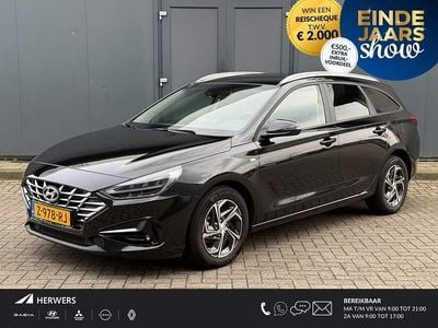 Abyss black Gebruikt 2024 Hyundai i30 Stationwagen | € 22.485 (Eerlijke prijs)