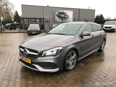 Grijs (metallic) Gebruikt 2019 Mercedes CLA180 Shooting Brake AMG Stationwagen | € 16.900 (Eerlijke prijs)