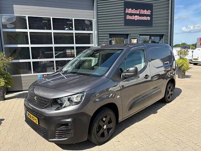 Grijs Gebruikt 2020 Peugeot Partner Premium MPV | € 6.950 (Eerlijke prijs)