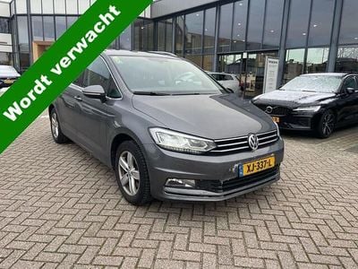 Grijs Occasion 2015 VW Touran Highline MPV | € 9.950 (Goede deal)