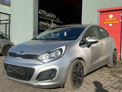 Occasion Kia Rio 86 PK (63 kW) 2012 Grijs (metallic) Hatchback