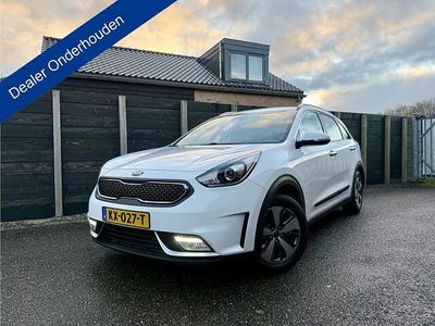 Wit (parellak) Gebruikt 2016 Kia Niro First Edition SUV | € 12.950 (Eerlijke prijs)