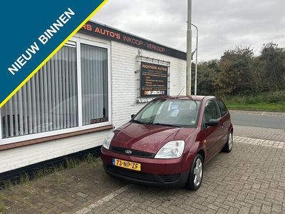 Rood Gebruikt 2004 Ford Fiesta Hatchback | € 1.350 (Eerlijke prijs)