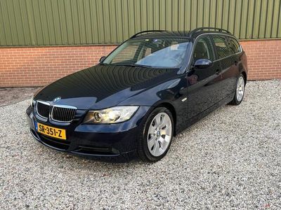 tweedehands BMW 325 325 Touring i High Executive