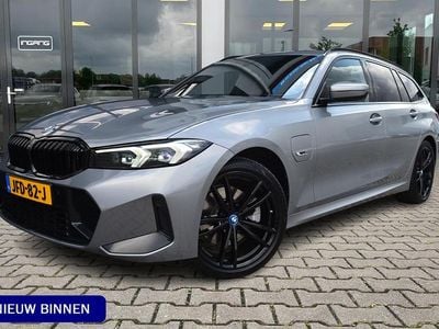 BMW 330e