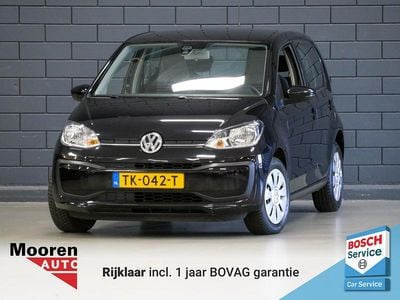 Zwart Gebruikt 2018 VW up! Move Hatchback | € 6.950 (Goede deal)