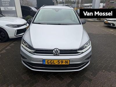 Occasion VW Golf Highline 150 PK (110 kW) 2024 Grijs MPV