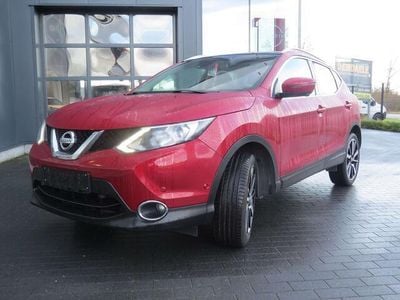 Rood Gebruikt 2017 Nissan Qashqai Tekna SUV | € 17.000 (Eerlijke prijs)