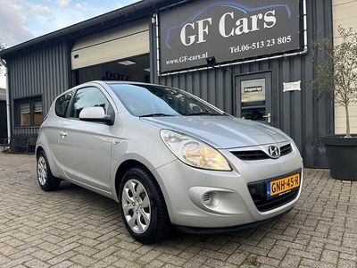 Grijs Gebruikt 2011 Hyundai i20 Hatchback | € 2.950 (Eerlijke prijs)