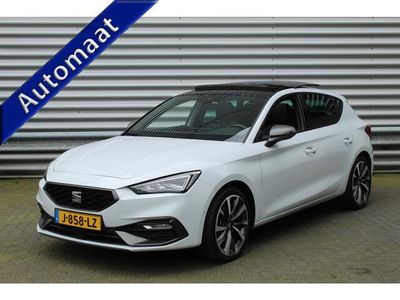 tweedehands Seat Leon 1.5 eTSI 150pk FR Launch Edition DSG7 NL-Auto NAP Clima Cruise Navi Camera Panoramadak