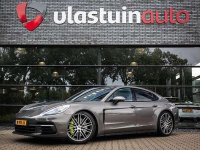 Grijs Occasion 2017 Porsche Panamera Sedan | € 57.900 (Eerlijke prijs)