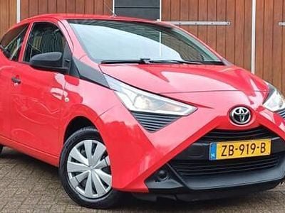 Rood Gebruikt 2019 Toyota Aygo Hatchback | € 6.950 (Goede deal)
