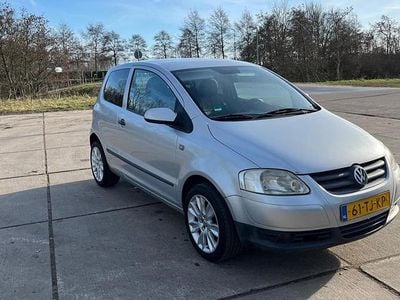 Occasion VW Fox Trendline 54 PK (39 kW) 2006 Grijs (metallic) Hatchback