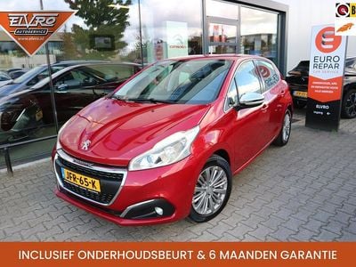 Rood Gebruikt 2015 Peugeot 208 Allure Hatchback | € 8.250 (Eerlijke prijs)