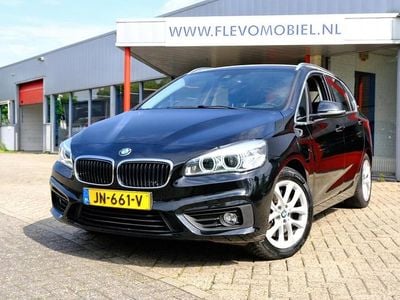 Zwart Gebruikt 2016 BMW 225 Active Tourer Executive MPV | € 11.450 (Goede deal)