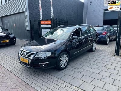 Occasion VW Passat Highline 160 PK (117 kW) 2009 Zwart, metallic lak Stationwagen