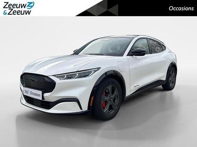 Wit Occasion 2021 Ford Mustang Mach-E SUV | € 39.845