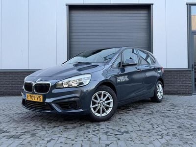 Grijs Occasion 2018 BMW 218 Executive Stationwagen | € 14.950 (Super prijs)