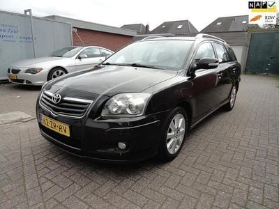 Occasion Toyota Avensis Luna 127 PK (93 kW) 2008 Zwart (metallic) Stationwagen