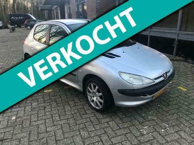 tweedehands Peugeot 206 1.4 X-line VerkochtVerkocht!! wij kopen u auto in met evt schades , afkeurpunten en defecten