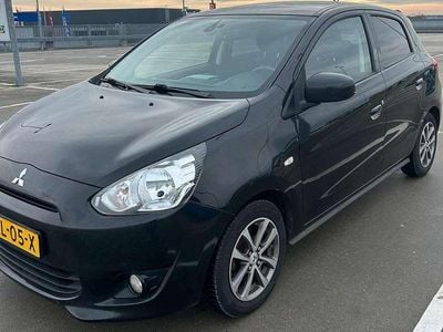 Zwart Occasion 2015 Mitsubishi Space Star Intense Hatchback | € 4.999 (Eerlijke prijs)