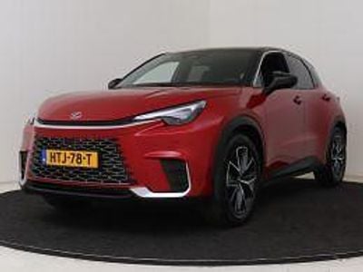 Rood Gebruikt 2025 Lexus LBX SUV | € 39.950 (Goede deal)
