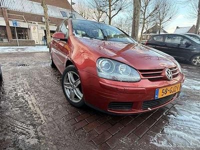 Rood Occasion 2008 VW Golf VI Comfortline Hatchback | € 5.500 (Goede deal)