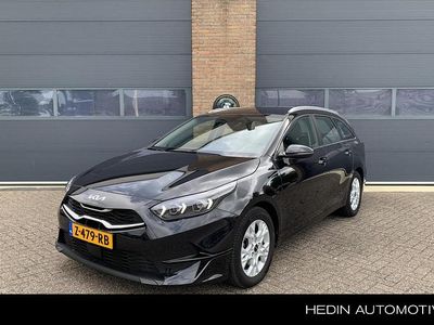 Zwart Gebruikt 2024 Kia Ceed Hatchback | € 23.445 (Eerlijke prijs)