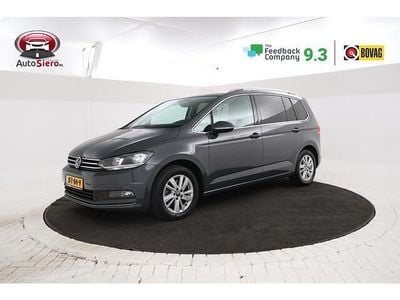Grijs Gebruikt 2020 VW Touran Highline MPV | € 21.999 (Duur)