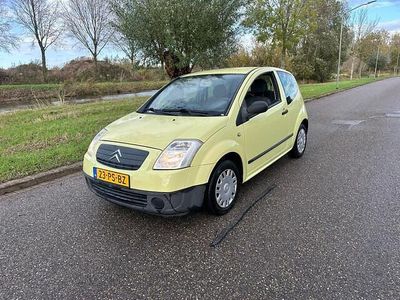 Geel Gebruikt 2004 Citroën C2 Hatchback | € 850 (Eerlijke prijs)