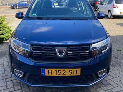 Blauw Occasion 2020 Dacia Sandero Lauréate Hatchback | € 11.500 (Eerlijke prijs)